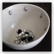 JBA-04 Juwelenbakje wit met zilverkleurige parels